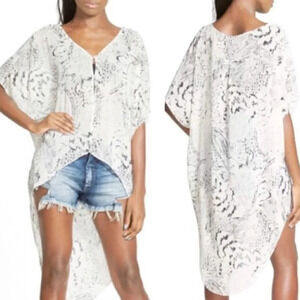 ASTR High Low Sheer Tunic Abstract Print Black And White Flowy Top Size Small